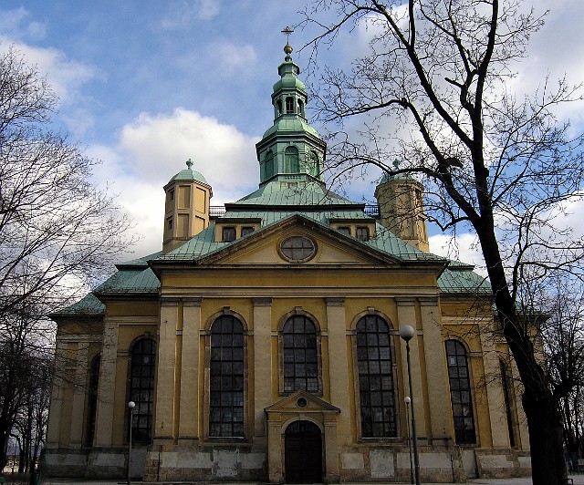 095 Kościół pw Świętego Krzyża.jpg