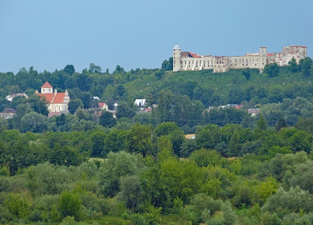 087 Widok na Janowiec.jpg