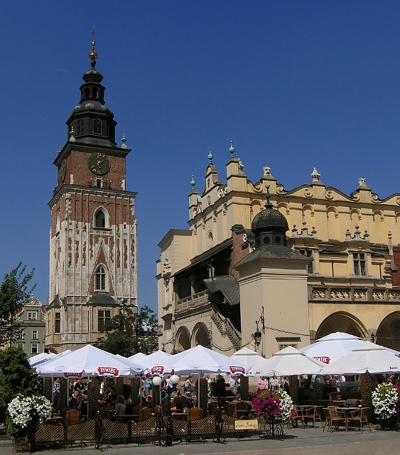 021 Wieża Ratuszowa i Sukiennice.jpg