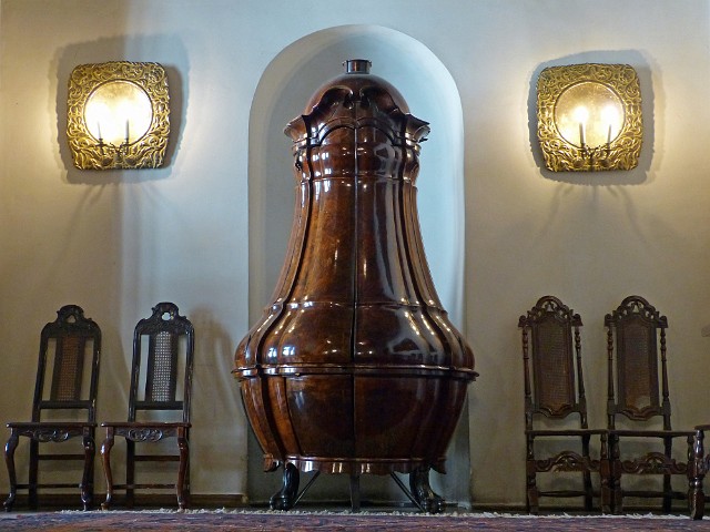 124 Szafa w Sali Pod Stropem.jpg