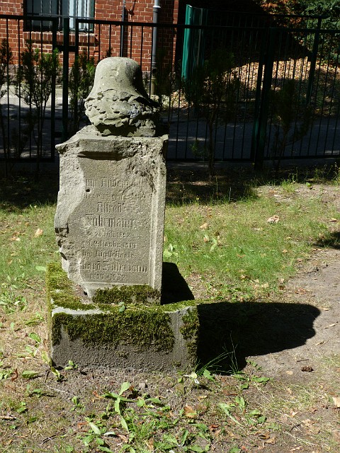 175.JPG - 175 Przedwojenny nagrobek