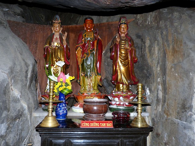 290.jpg - 290 Trzy klejnoty - Budda, Dharma i Sangha