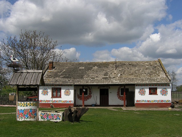 06 Kolorowe gospodarstwo pod bocianem.jpg