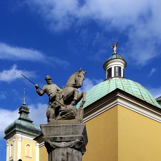 32 Pomnik 15 Pułku Ułanów Poznańskich.jpg