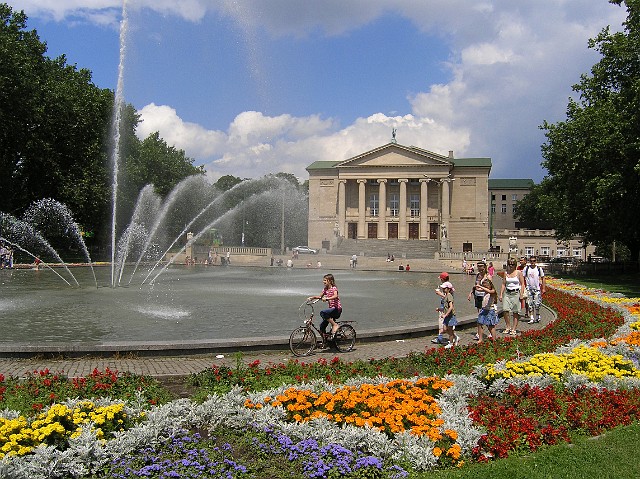 45 Teatr Wielki im. Stanisława Moniuszki.jpg