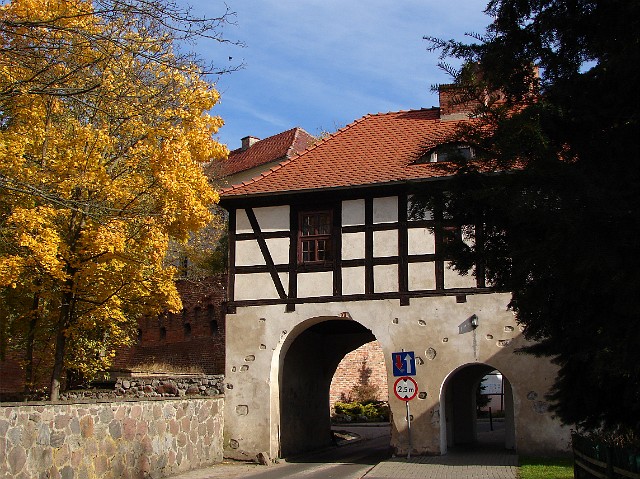 04 Brama Marchijska XV w..jpg