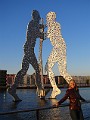 070 Pomnik Molecule Man