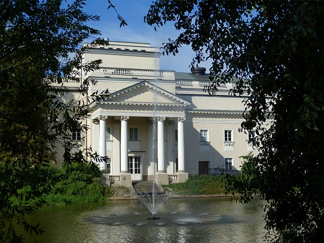 26.jpg - 26 Teatr widziany z Parku Miejskiego