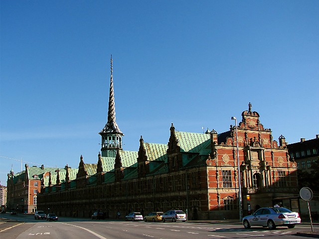 28 Borsen.jpg - 28 Borsen - dawna kopenhaska giełda wybudowana na zlecenie Chrystiana IV