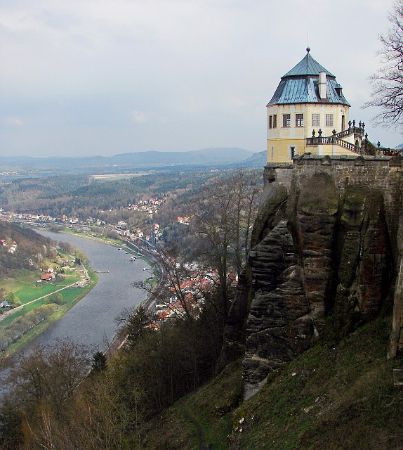 07.jpg - 07 Königstein - barokowy pawilon z magicznym "stoliczkiem, nakryj się"